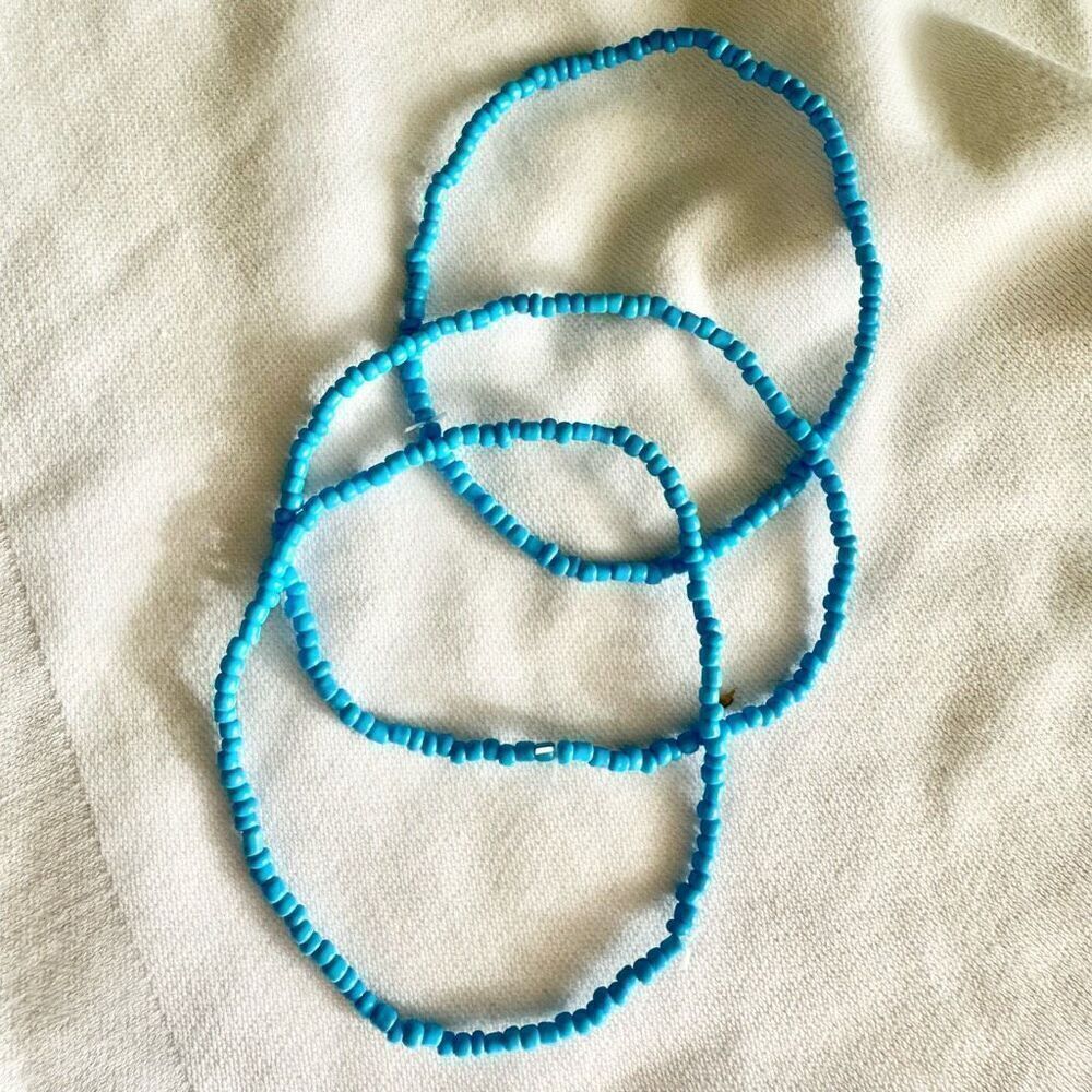 Turquoise blue Set of 3 petite beaded bracelets